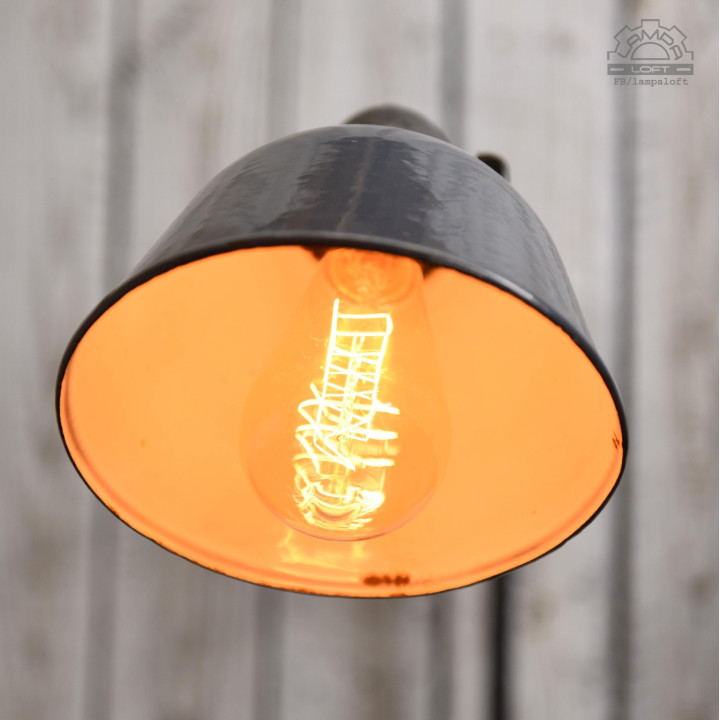 Lampa industrialna Siemens z lat 30'