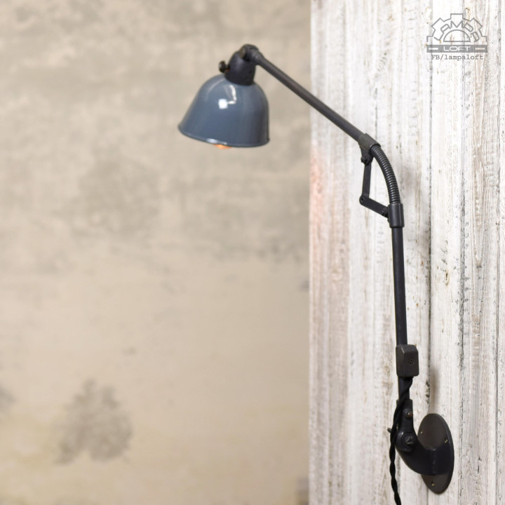 Lampa industrialna Siemens z lat 30'