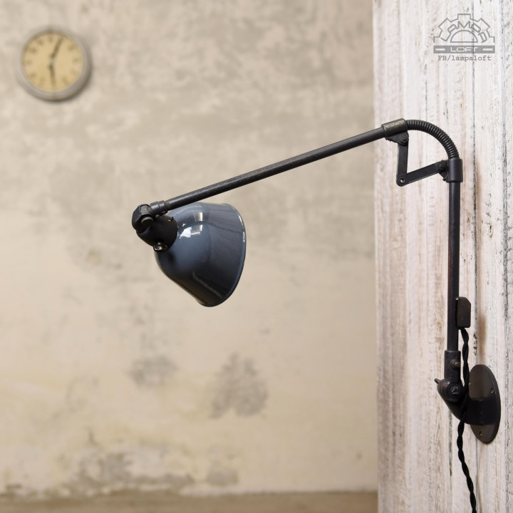 Lampa industrialna Siemens z lat 30'