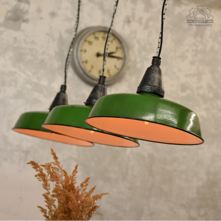 Emaliowane lampy industrialne z 67'