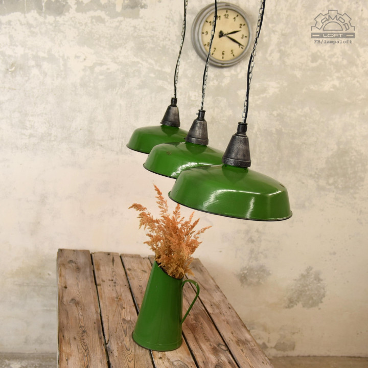 Emaliowane lampy industrialne z 67'