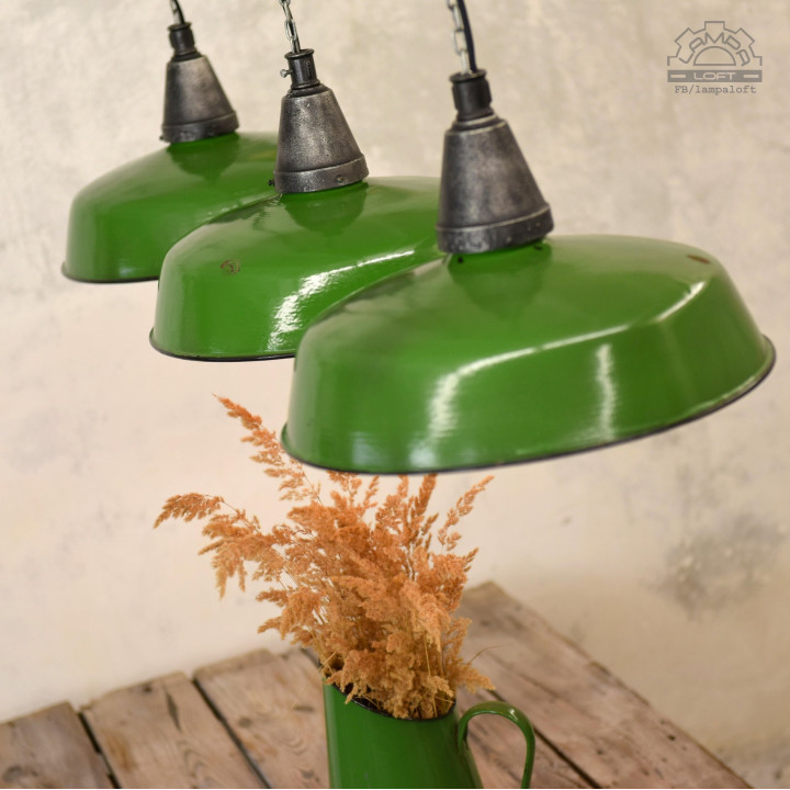 Emaliowane lampy industrialne z 67'