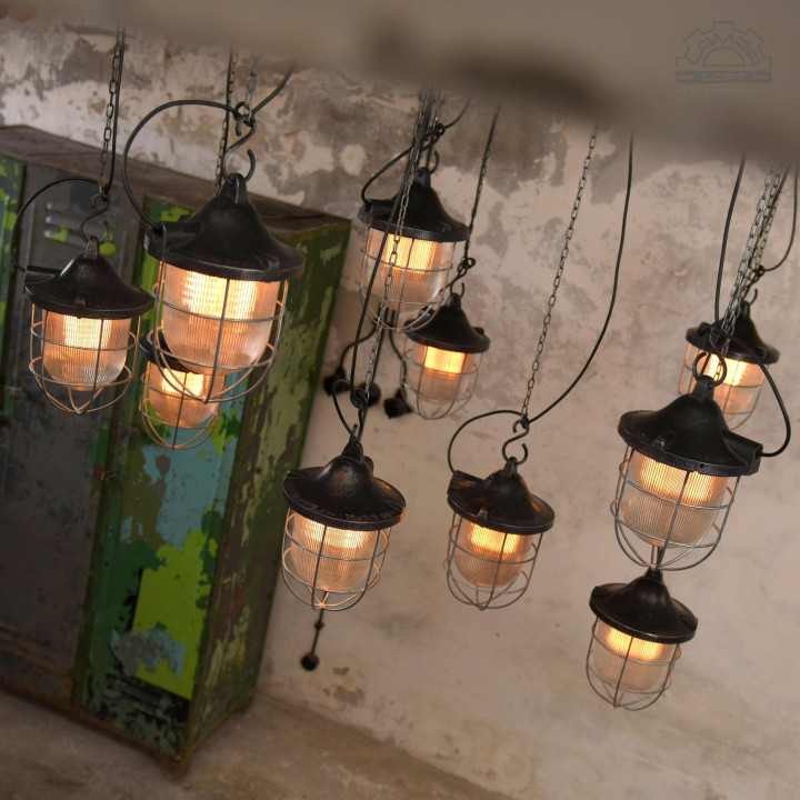 Lampa industrialna C-200 RWSO Sopot z lat 60'