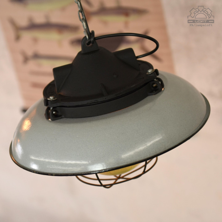 Lampa industrialna OKs-1 z lat 70'
