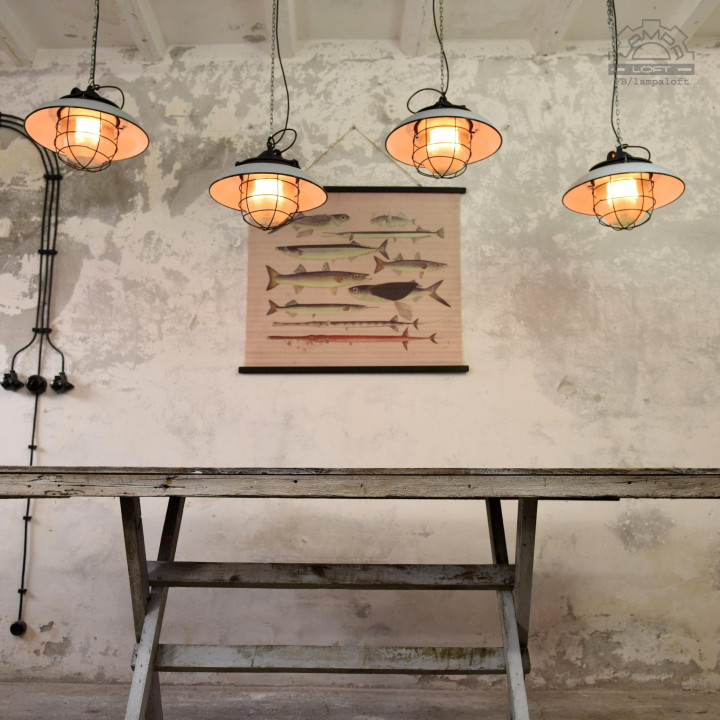 Lampa industrialna OKs-1 z lat 70'