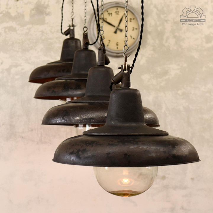 Lampa industrialna z lat 30' nr.kat 12011 z fabryki Antoniego Marciniaka