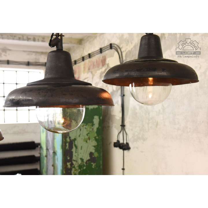 Lampa industrialna z lat 30' nr.kat 12011 z fabryki Antoniego Marciniaka
