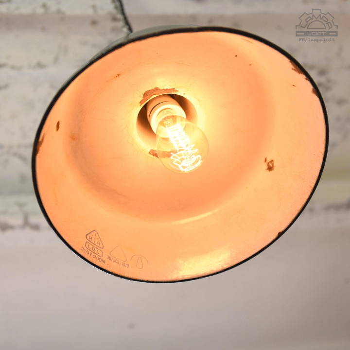 Niemiecka lampa industrialna LBL z lat 50'