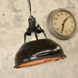 Emaliowana lampa industrialna z lat 70'