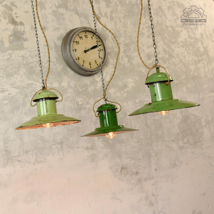 Radzieckie lampy industrialne z lat 60'