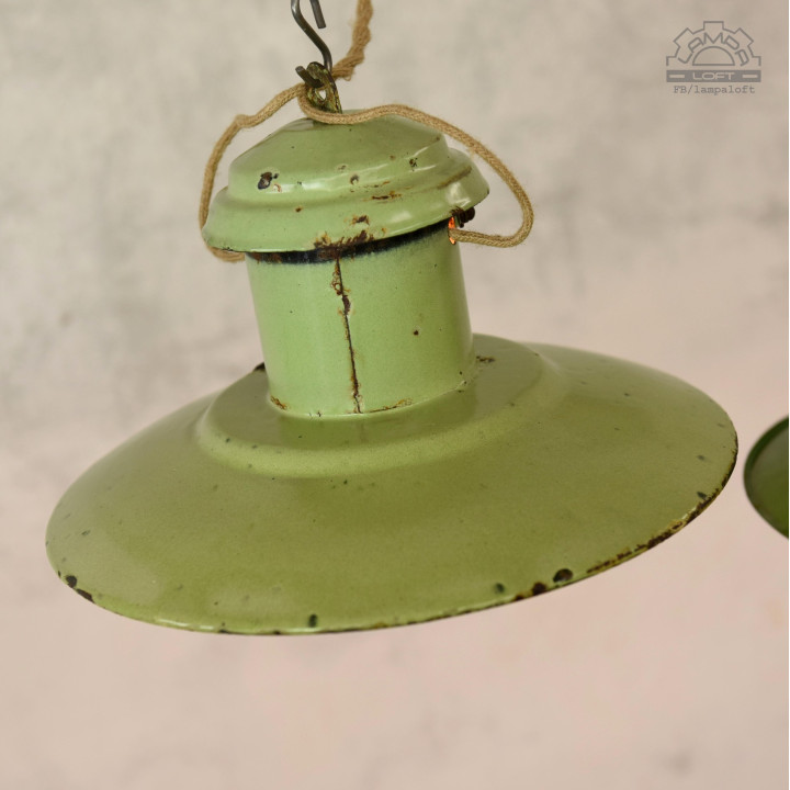 Radzieckie lampy industrialne z lat 60'