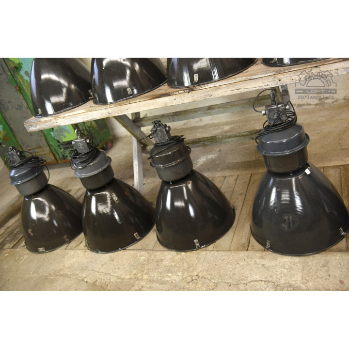 Lampa industrialna Elektrosvit z lat 60'