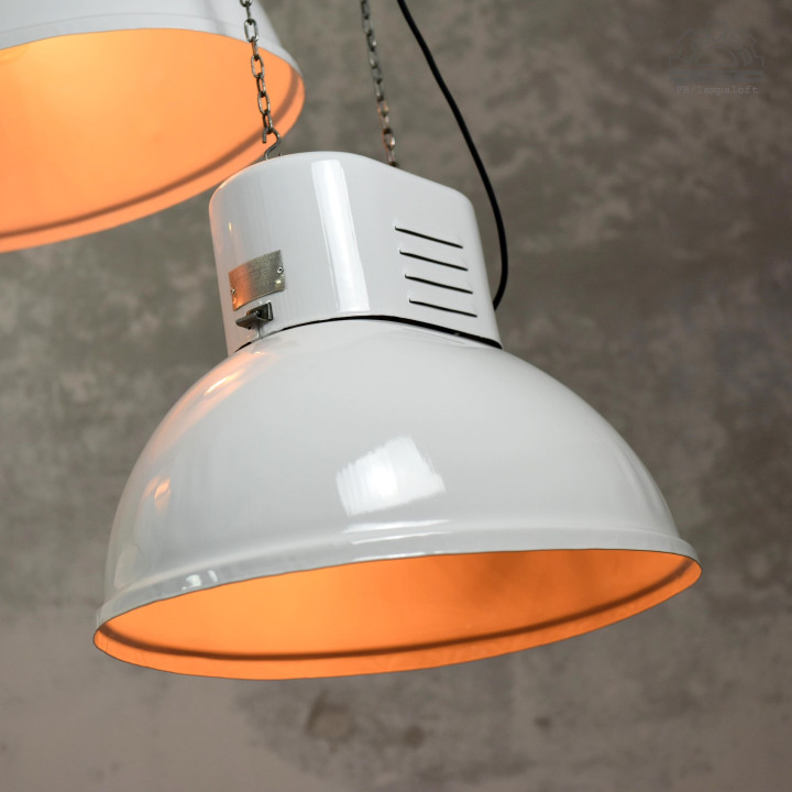 Lampy industrialne ORP-2M z 1975 roku