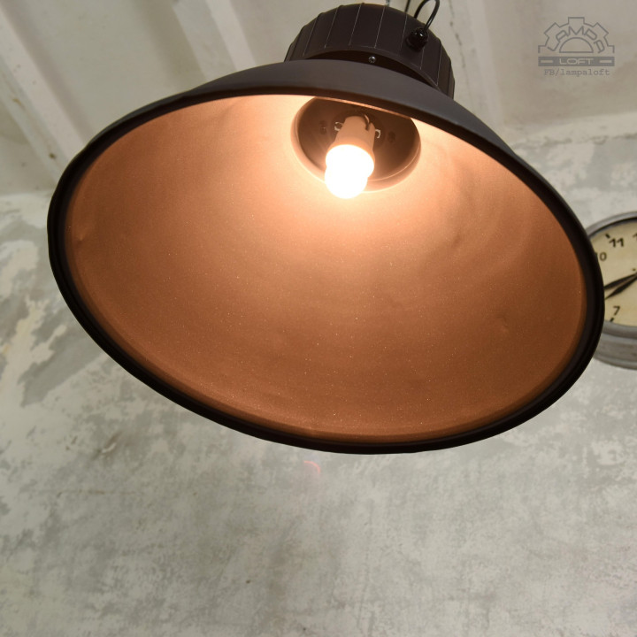 Lampa industrialna Via Achille Grande