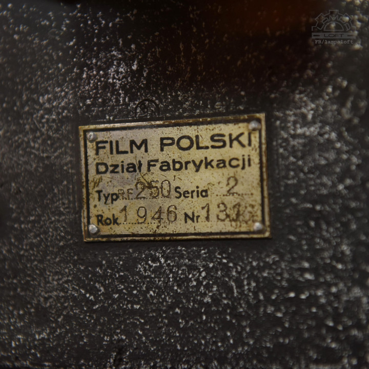 Reflektory filmowe z 1945 i 1946 roku