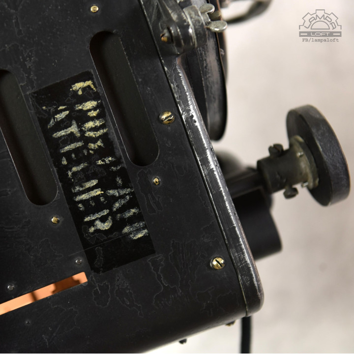 Reflektory filmowe z 1945 i 1946 roku