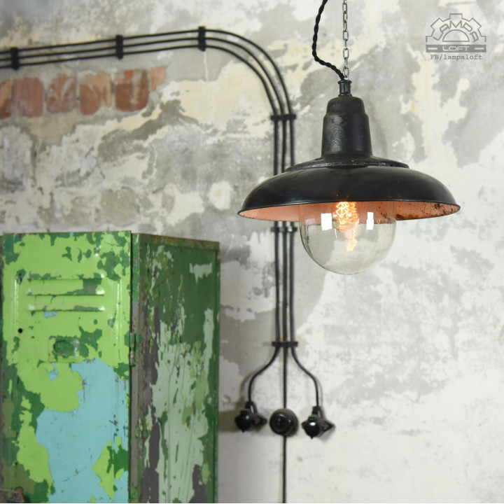 Lampa industrialna z lat 30' nr.kat 12010 z fabryki Antoniego Marciniaka