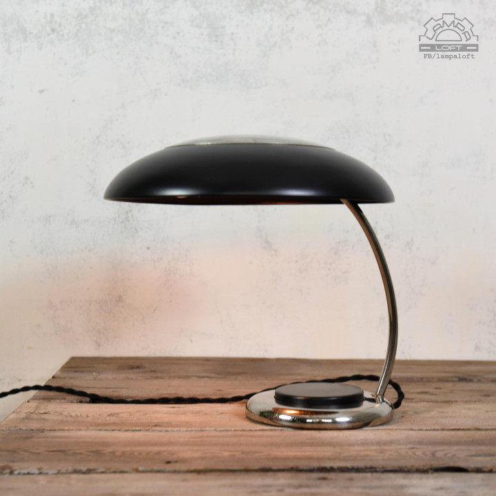 Lampa gabinetowa VEB Leuchtenbau NARVA