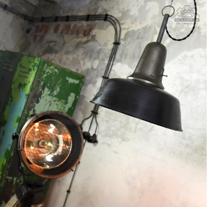 Lampy industrialne OŻb-2 i OŻb-3 z lat 50'