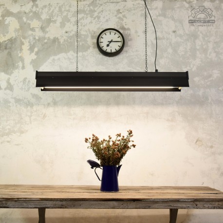 Lampa industrialna FAMOR z lat 80'