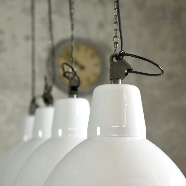 Duża lampa industrialna z lat 70' OBg-4