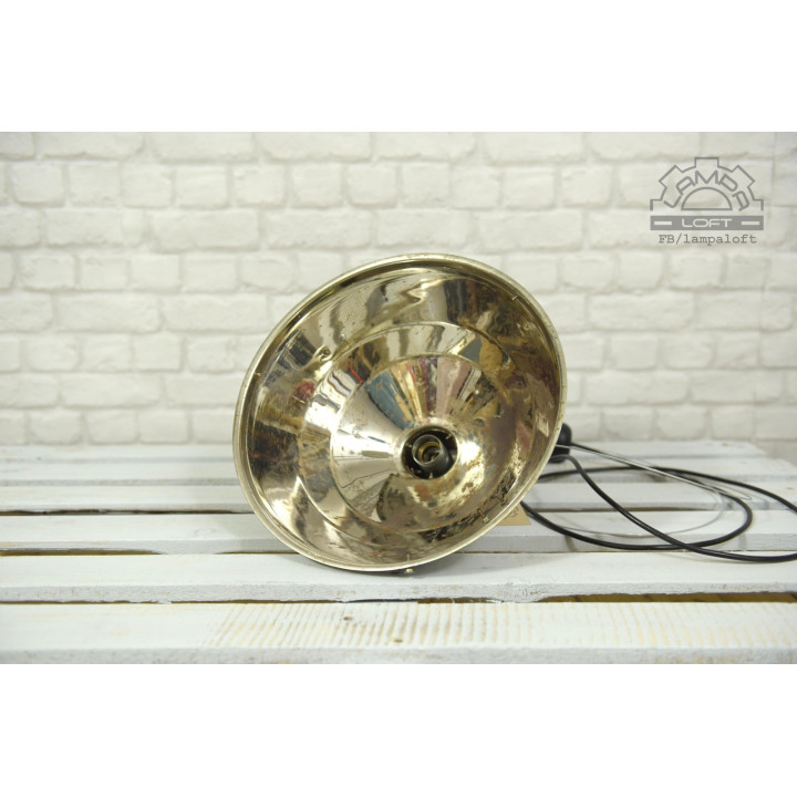 Stara lampa medyczna
