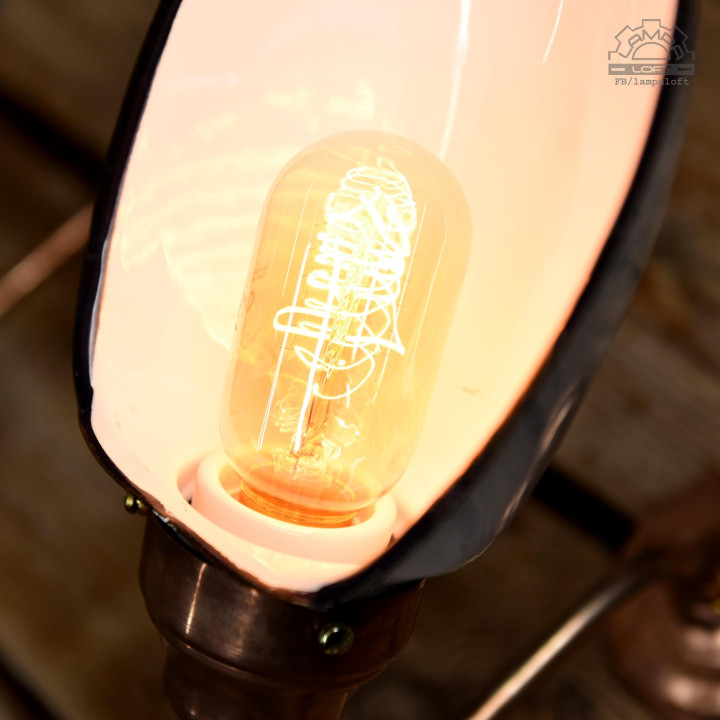 Lampy emaliowane w wersji kinkietowej