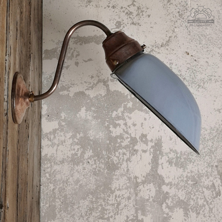 Lampy emaliowane w wersji kinkietowej