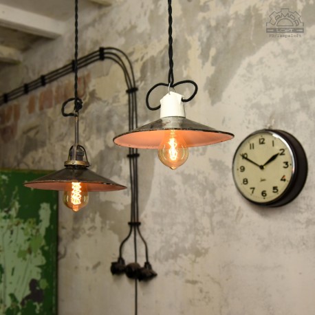 Lampy emaliowane talerzykowe z lat 30'