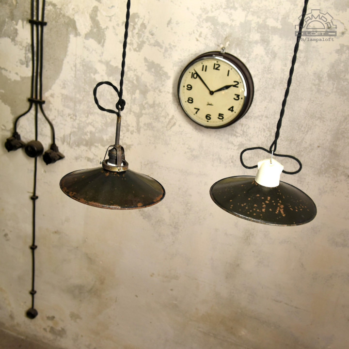 Lampy emaliowane talerzykowe z lat 30'