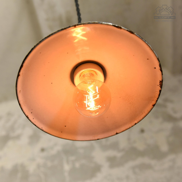 Lampy emaliowane talerzykowe z lat 30'