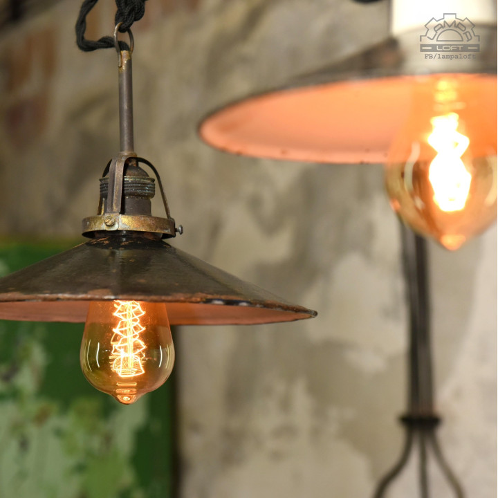 Lampy emaliowane talerzykowe z lat 30'