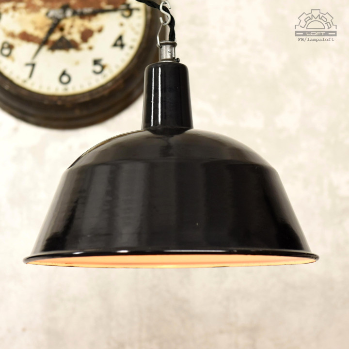 Emaliowane lampy industrialne