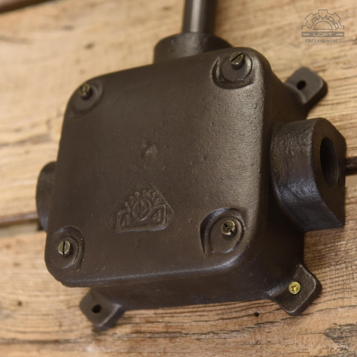 Industrial wall lamp OŻa-1 from the 40'