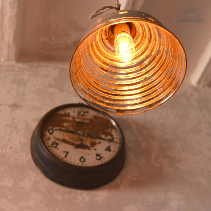 Lampa z kloszem lustrzanym Mercury Glass