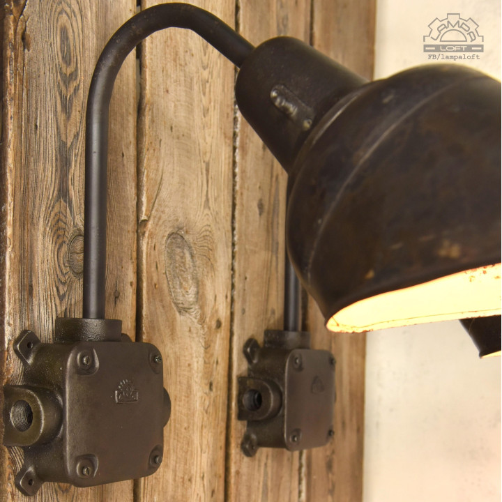 Kinkiety industrialne OŻa-1 z lat 40'