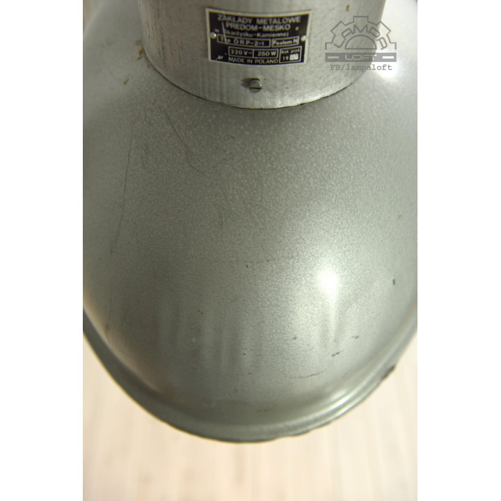 lampa industrialna ORP-2-1 z lat 70