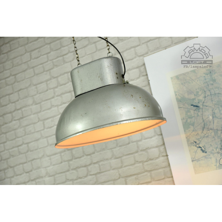 lampa industrialna ORP-2-1 z lat 70