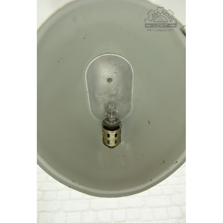 lampa industrialna ORP-2-1 z lat 70