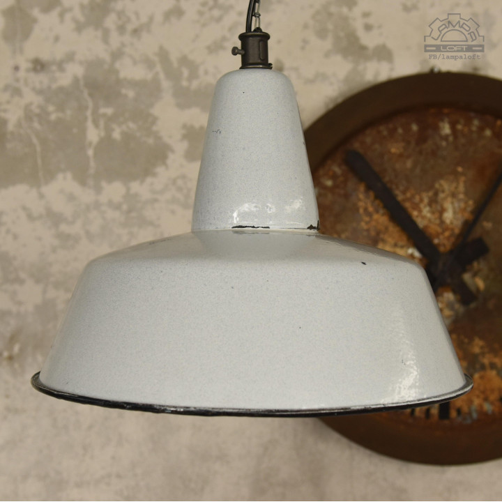 Emaliowane lampy industrialne OBs-3 z lat 60/70'