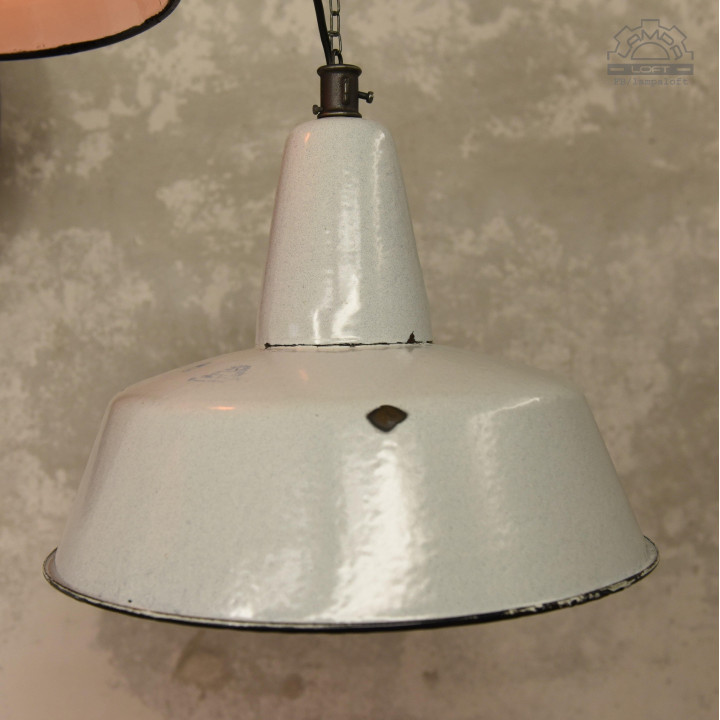 Emaliowane lampy industrialne OBs-3 z lat 60/70'