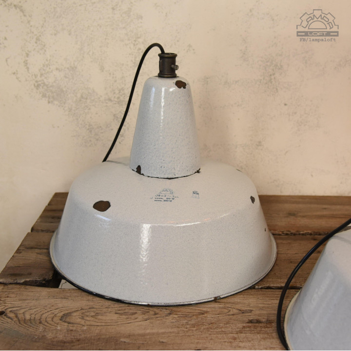 Emaliowane lampy industrialne OBs-3 z lat 60/70'