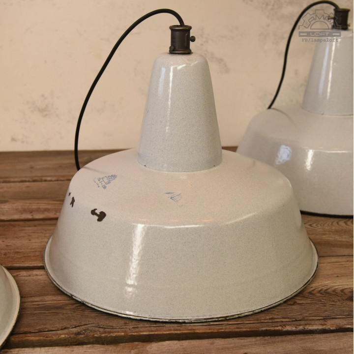 Emaliowane lampy industrialne OBs-3 z lat 60/70'