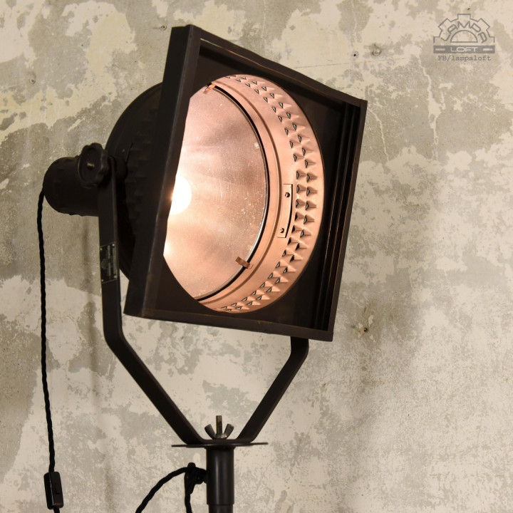 Reflektory teatralne z 1959 roku