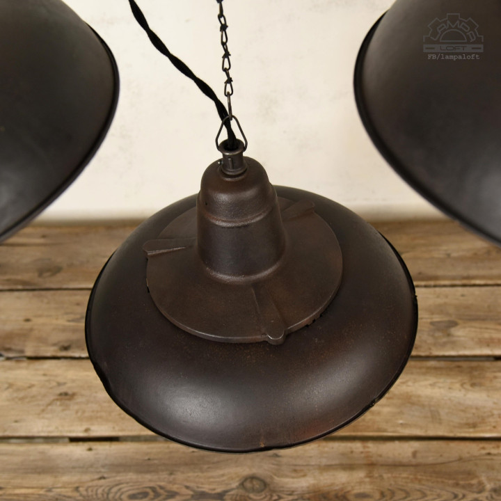 Lampa industrialna z lat 50'
