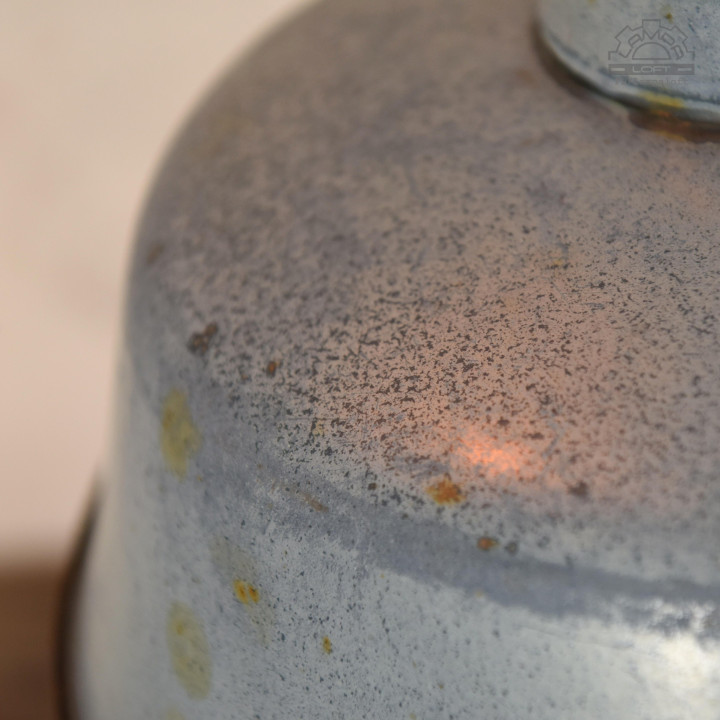 Lampy industrialne z serii OBs z zachowaną patyną