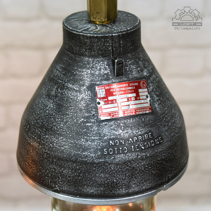 Włoskie lampy industrialne