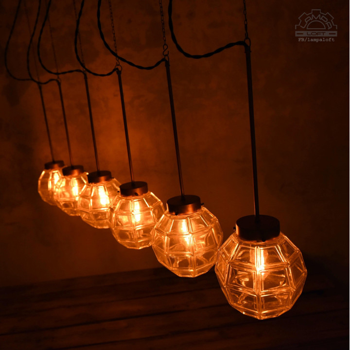 Lampa z kloszem szklanym