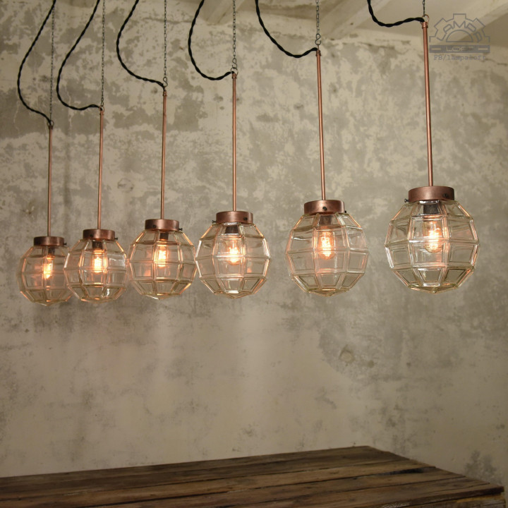 Lampa z kloszem szklanym