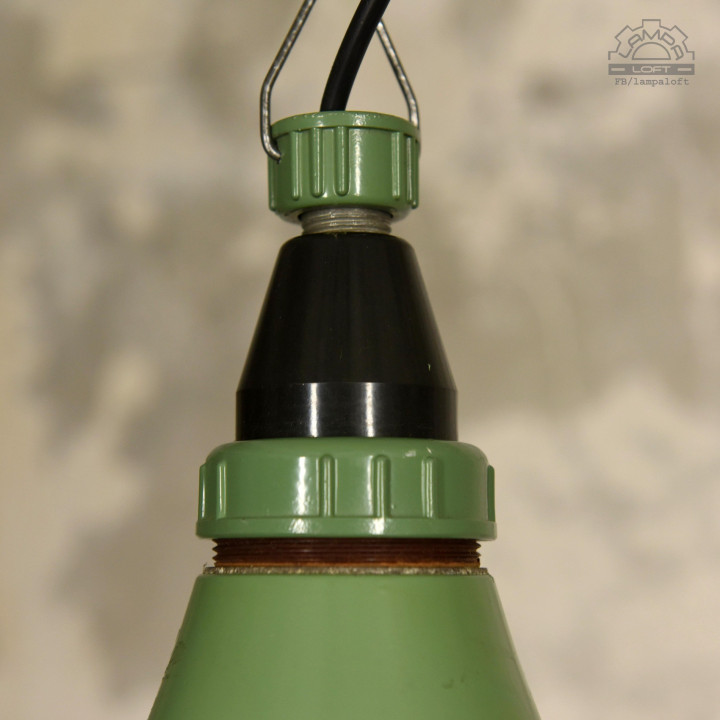 Lampy industrialne z 1982 roku